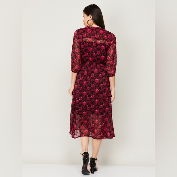 Melange Black & Red Floral Print A-Line Black Detachable Spaghetti Ethnic Dress - Picture 5 of 11